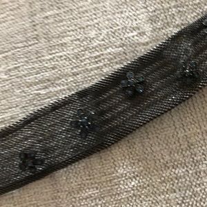 Ladies mesh choker
